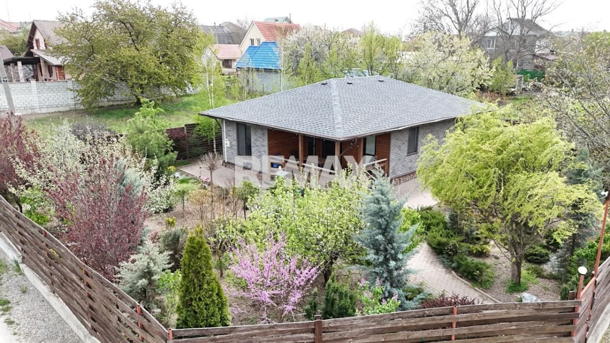 135.000 EUR