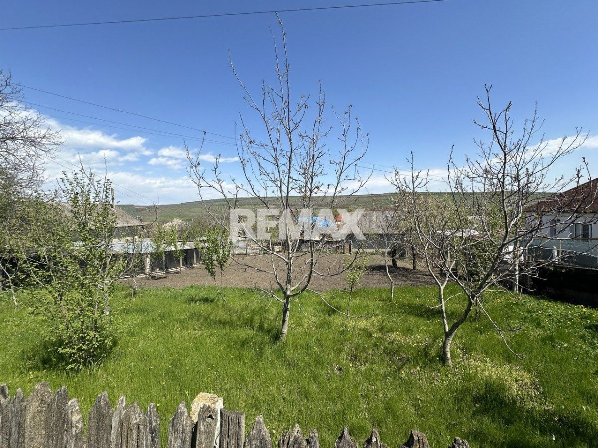 11.000 EUR