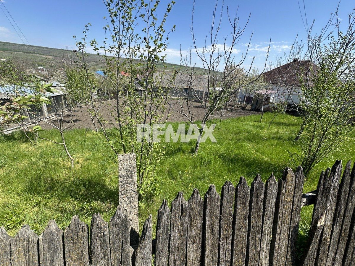 11.000 EUR