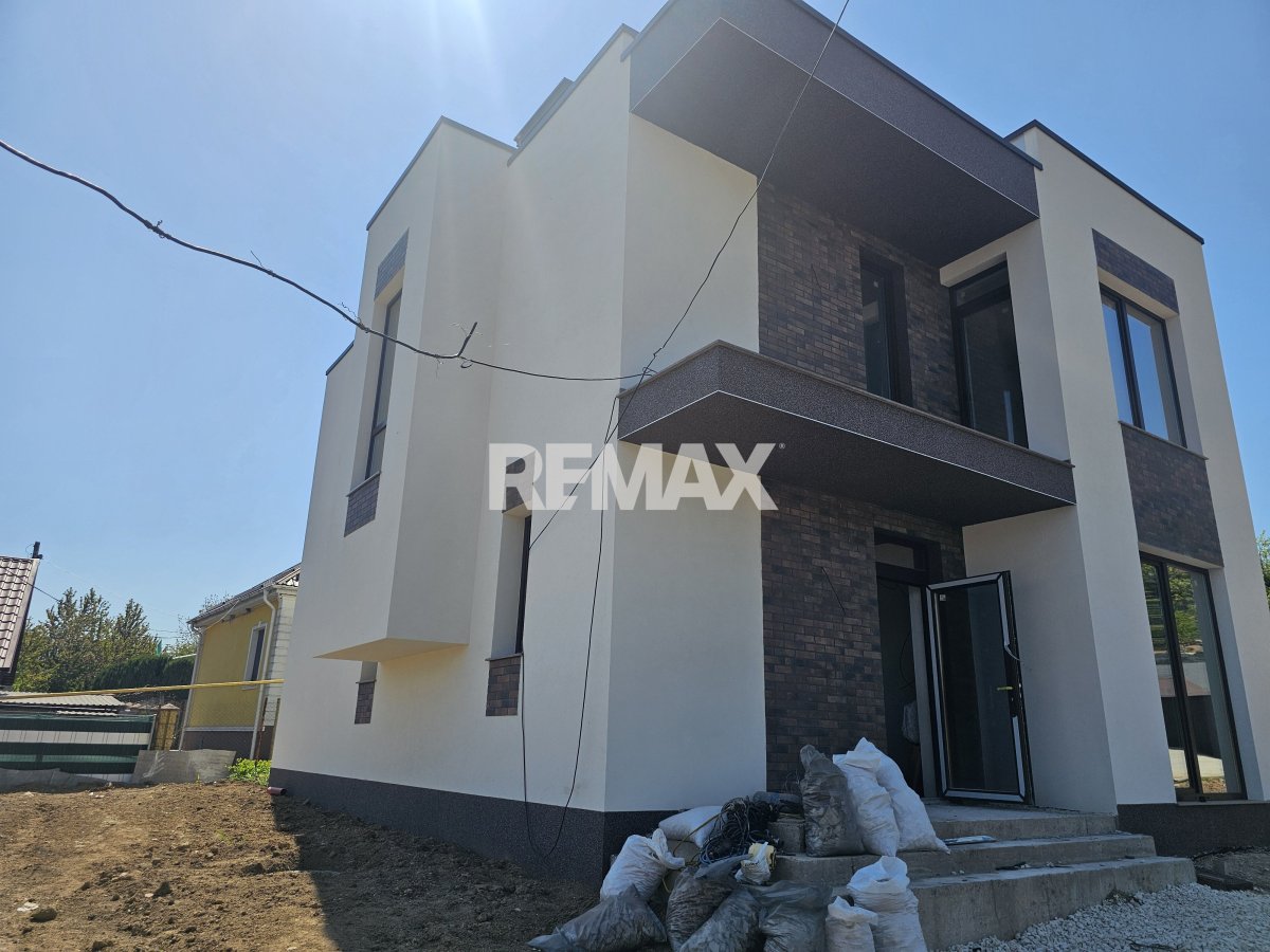 264.000 EUR