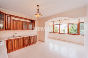 490.000 EUR