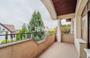 490.000 EUR