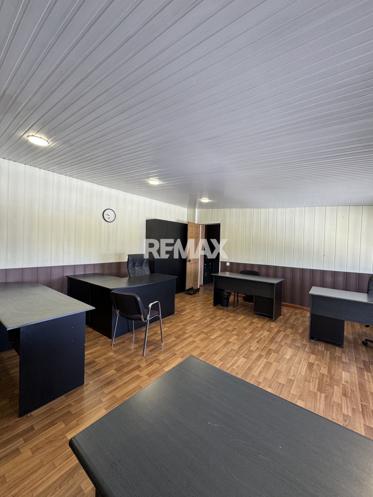 3.500 EUR
