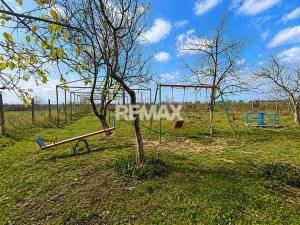 88.900 EUR