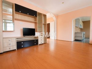 89.900 EUR