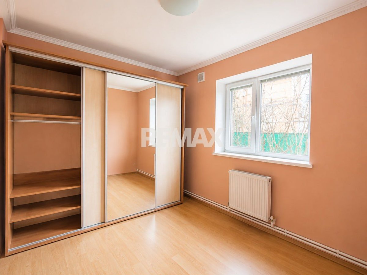 89.900 EUR
