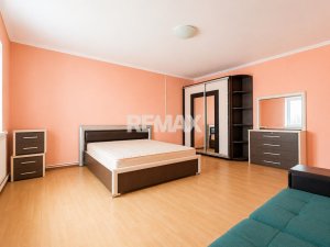89.900 EUR