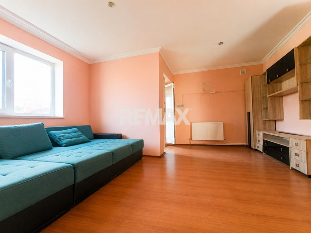 89.900 EUR
