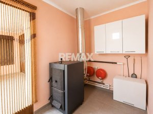 89.900 EUR