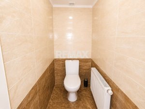 89.900 EUR