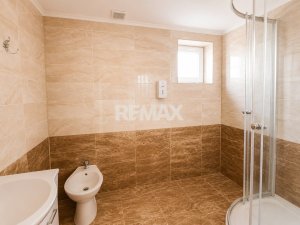 89.900 EUR