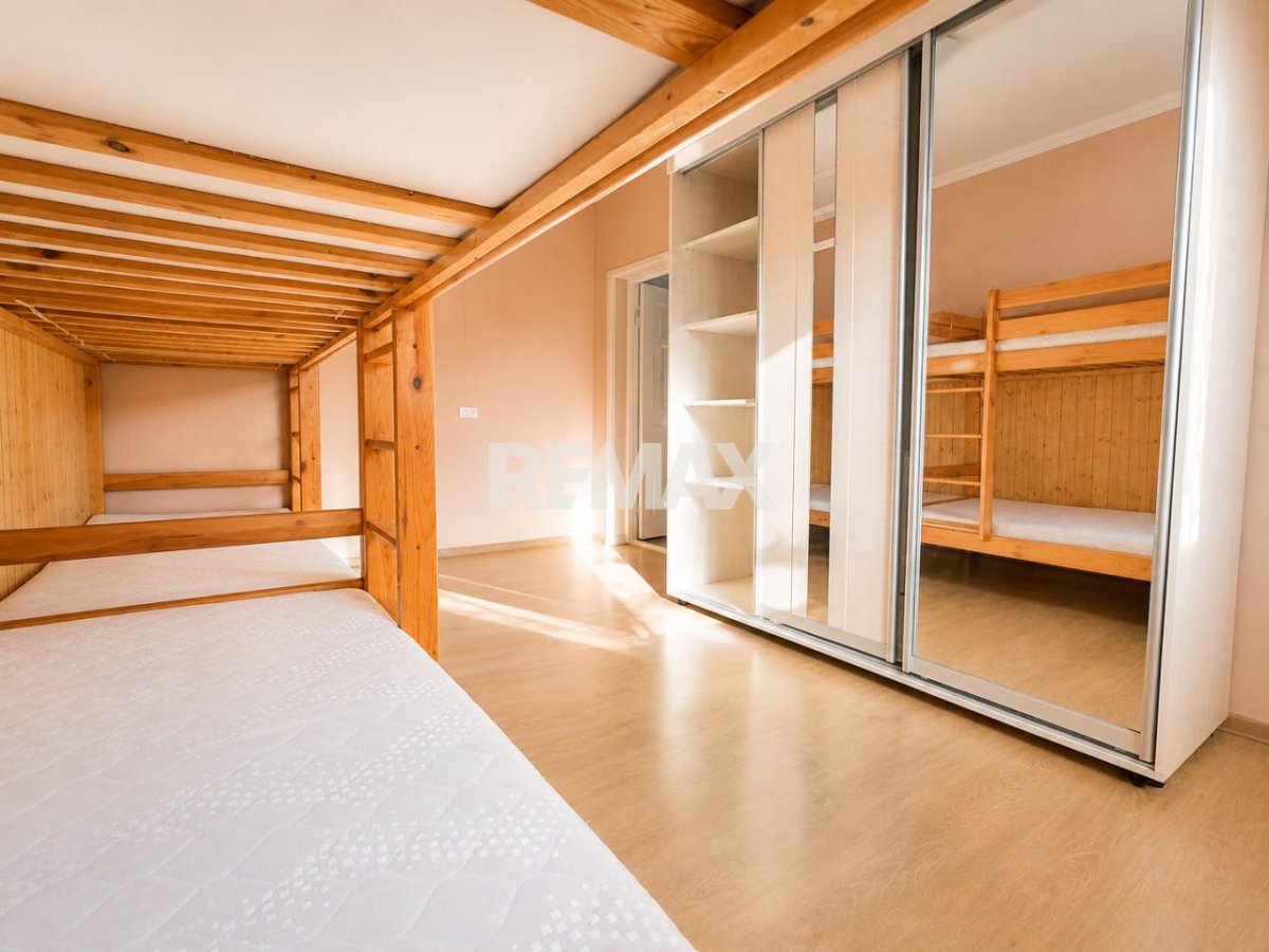 89.900 EUR