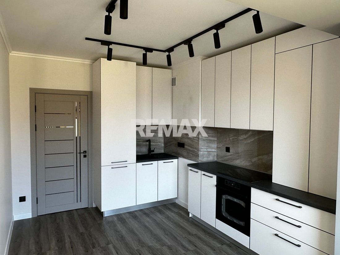 158.000 EUR