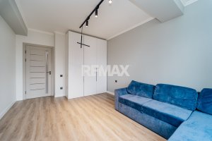 158.000 EUR