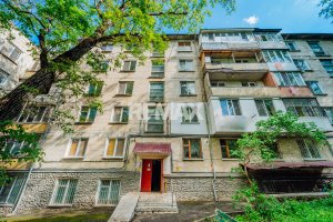 100.000 EUR