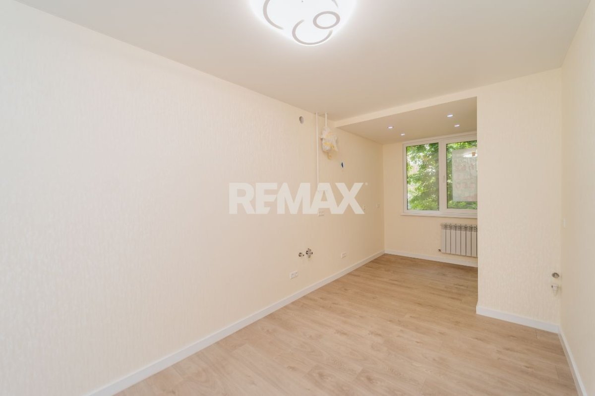 100.000 EUR