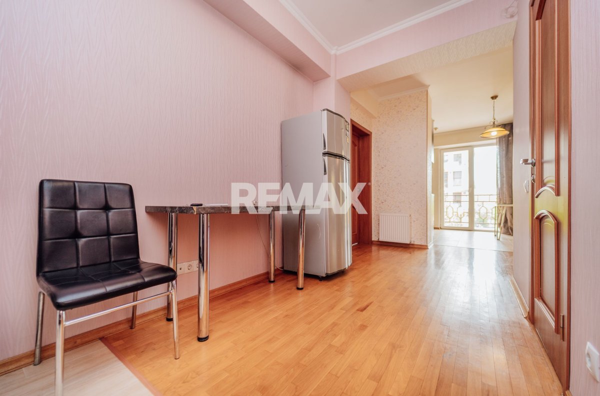 600 EUR