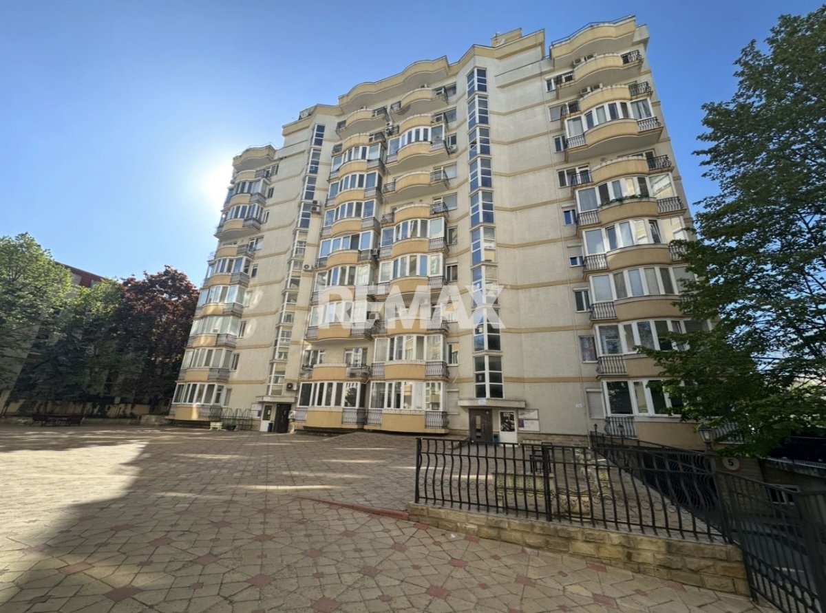 350.000 EUR