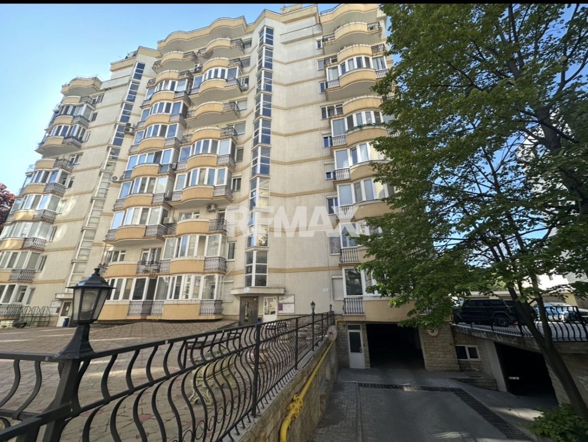 350.000 EUR