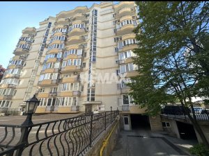 350.000 EUR