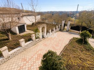 84.900 EUR