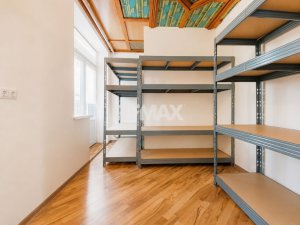 84.900 EUR