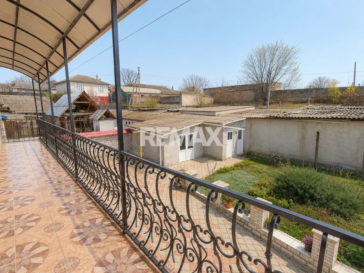 84.900 EUR