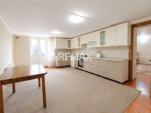 84.900 EUR