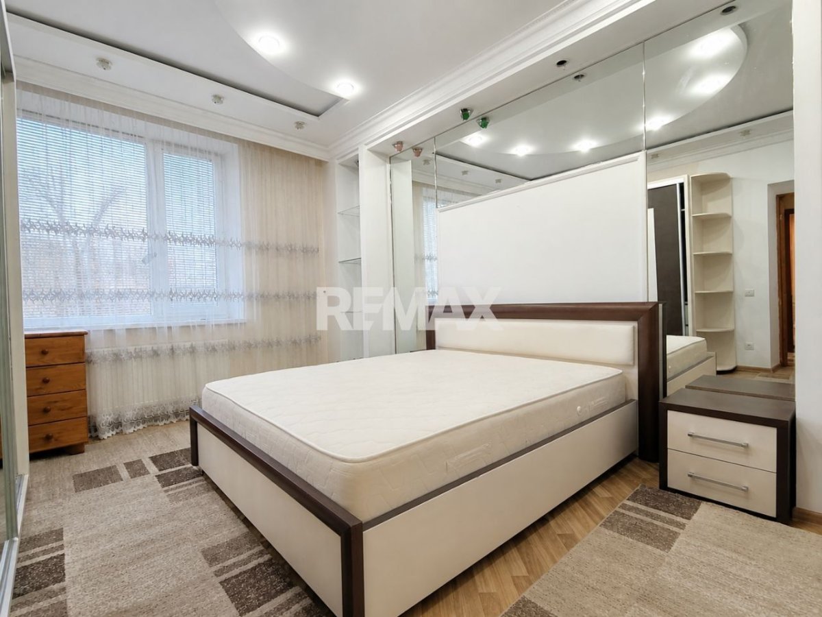 84.900 EUR