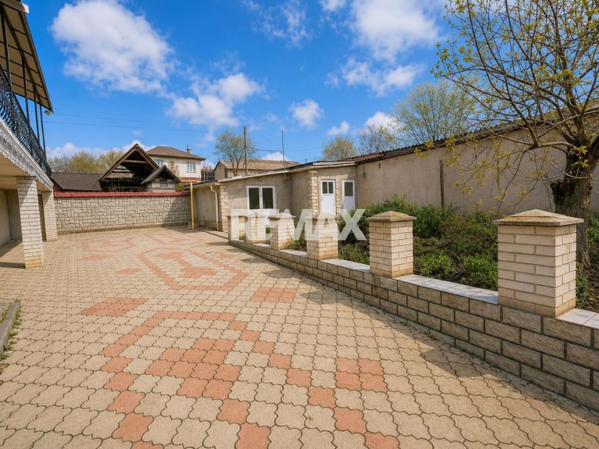 84.900 EUR