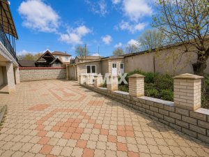 84.900 EUR