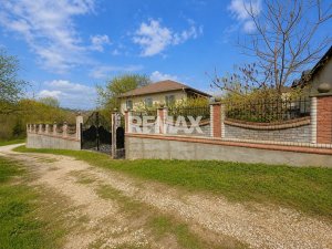 84.900 EUR