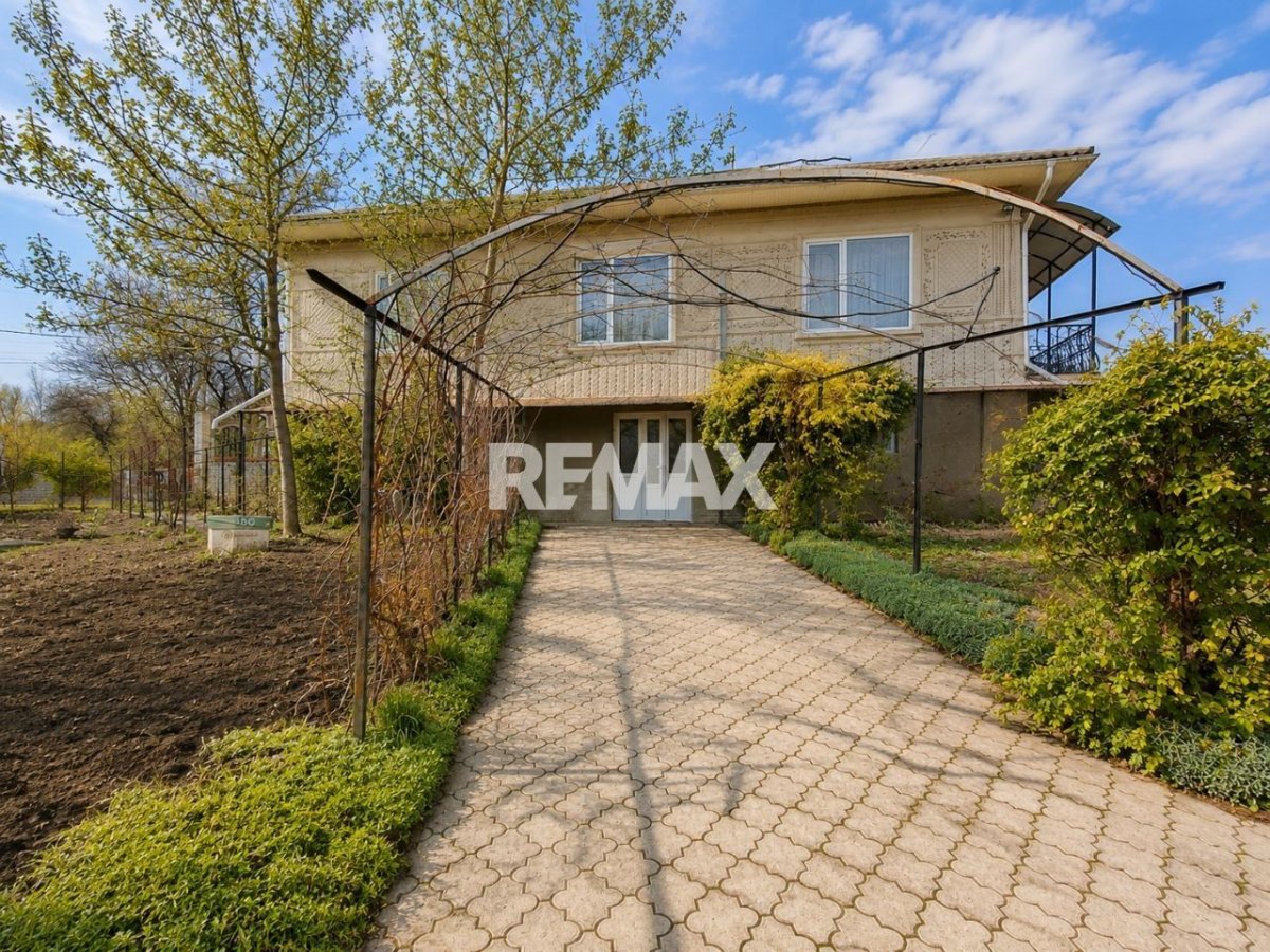 84.900 EUR