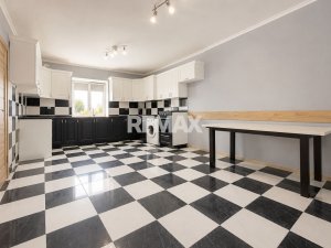 89.900 EUR