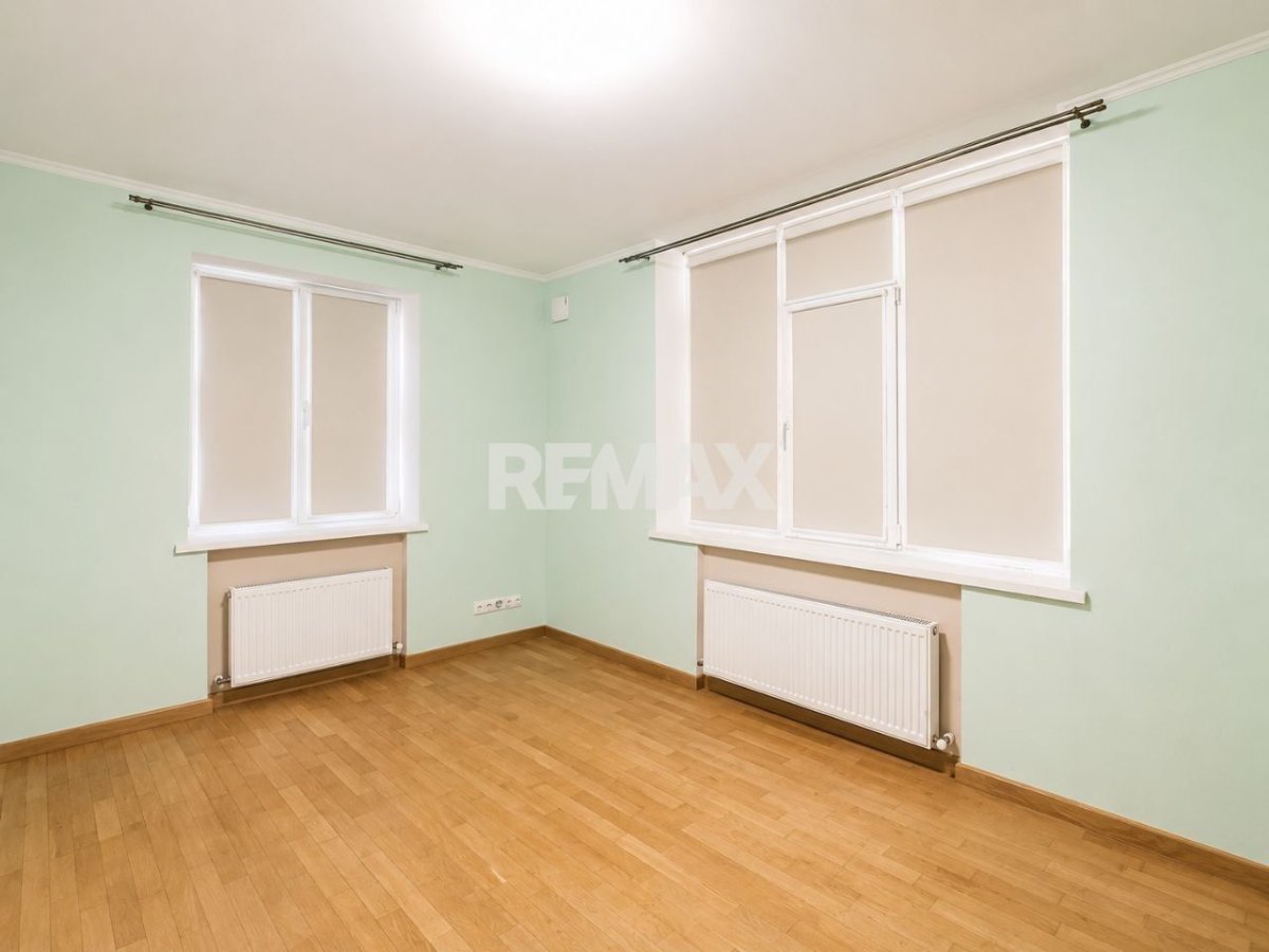 89.900 EUR