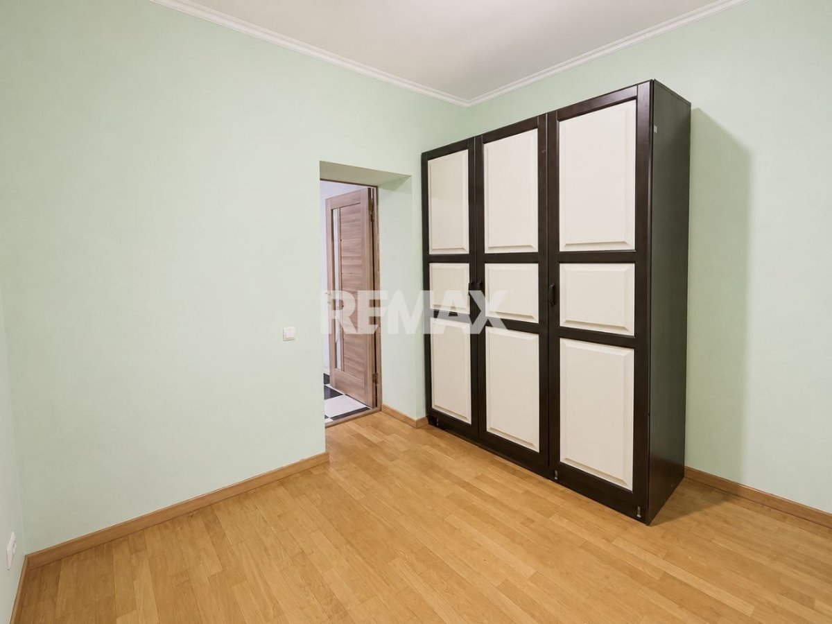 89.900 EUR