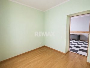 89.900 EUR