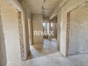 64.900 EUR
