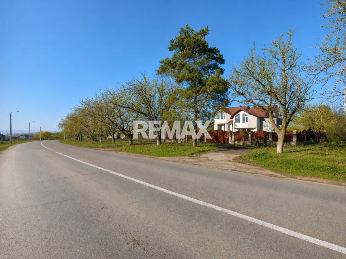 64.900 EUR