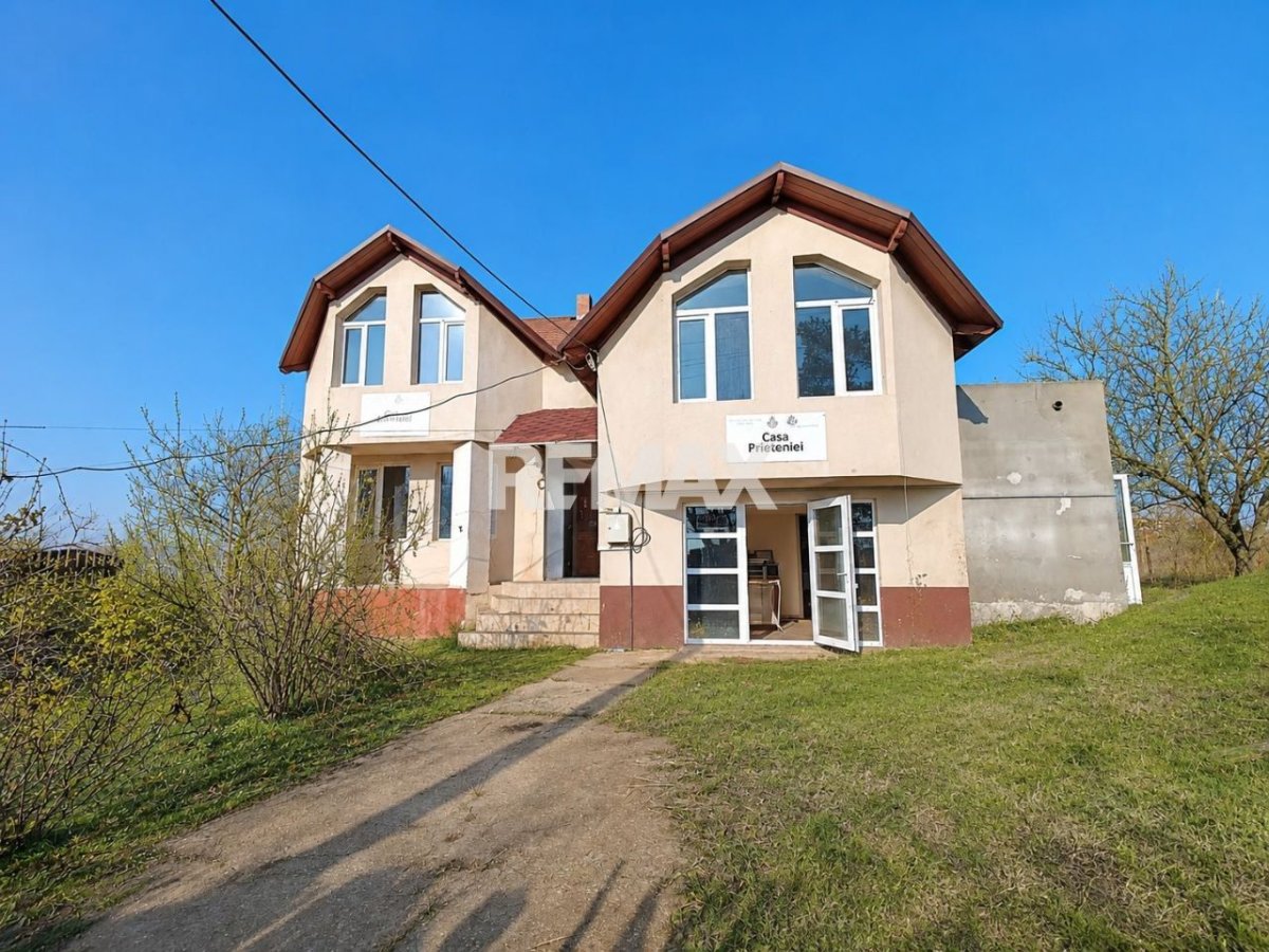 64.900 EUR