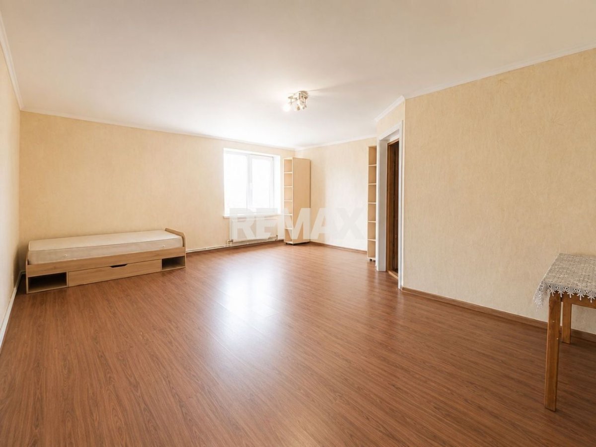 249.000 EUR