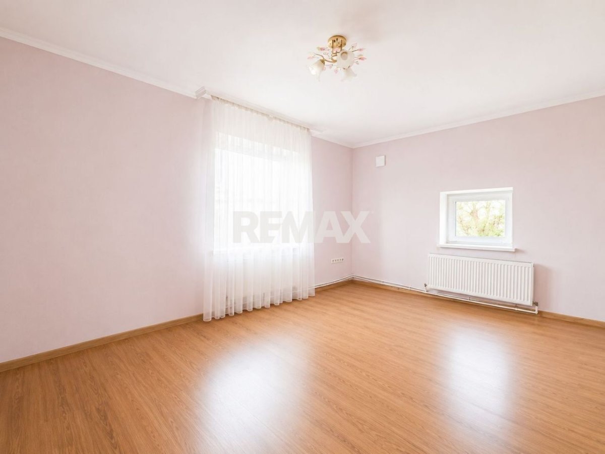 249.000 EUR