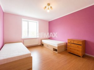 249.000 EUR