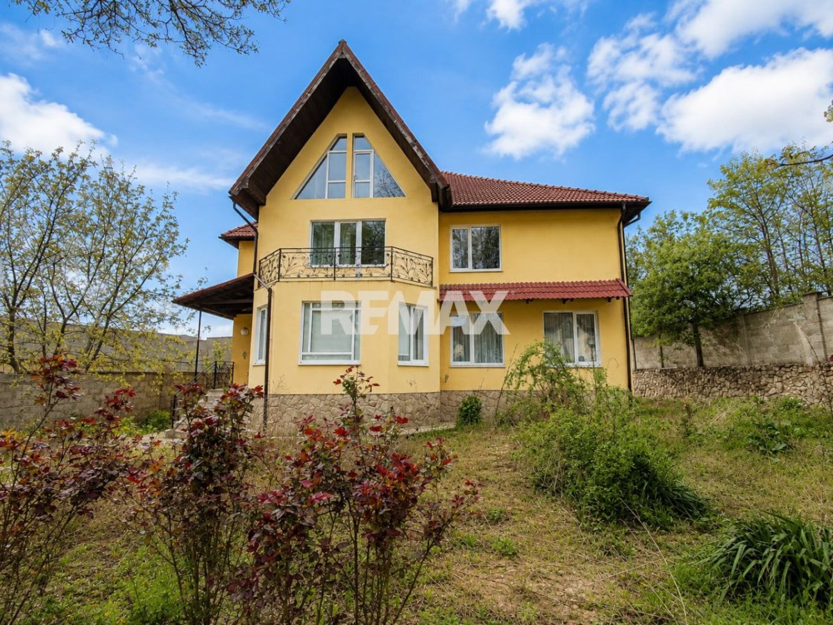 249.000 EUR