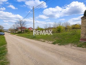 107.900 EUR