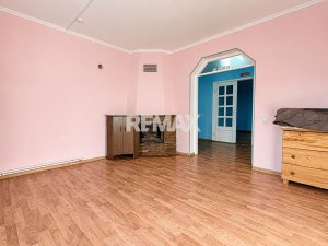 88.900 EUR