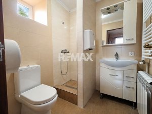 88.900 EUR