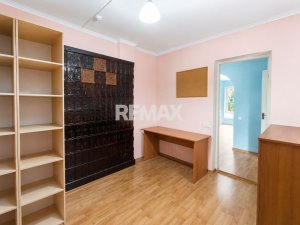 88.900 EUR