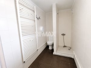 88.900 EUR