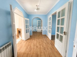 88.900 EUR